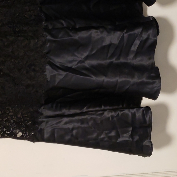 Vintage Satin and Lace Skirt Slip Small - Picture 2 of 11